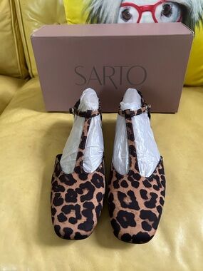 SARTO By Franco Sarto Leopard Print T‑Strap Flats - Brown/Black NIB